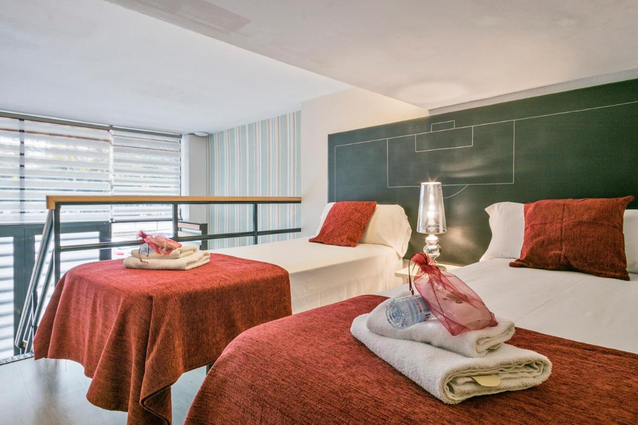 Alcam Futbol Apartment บาร์เซโลนา ภายนอก รูปภาพ
