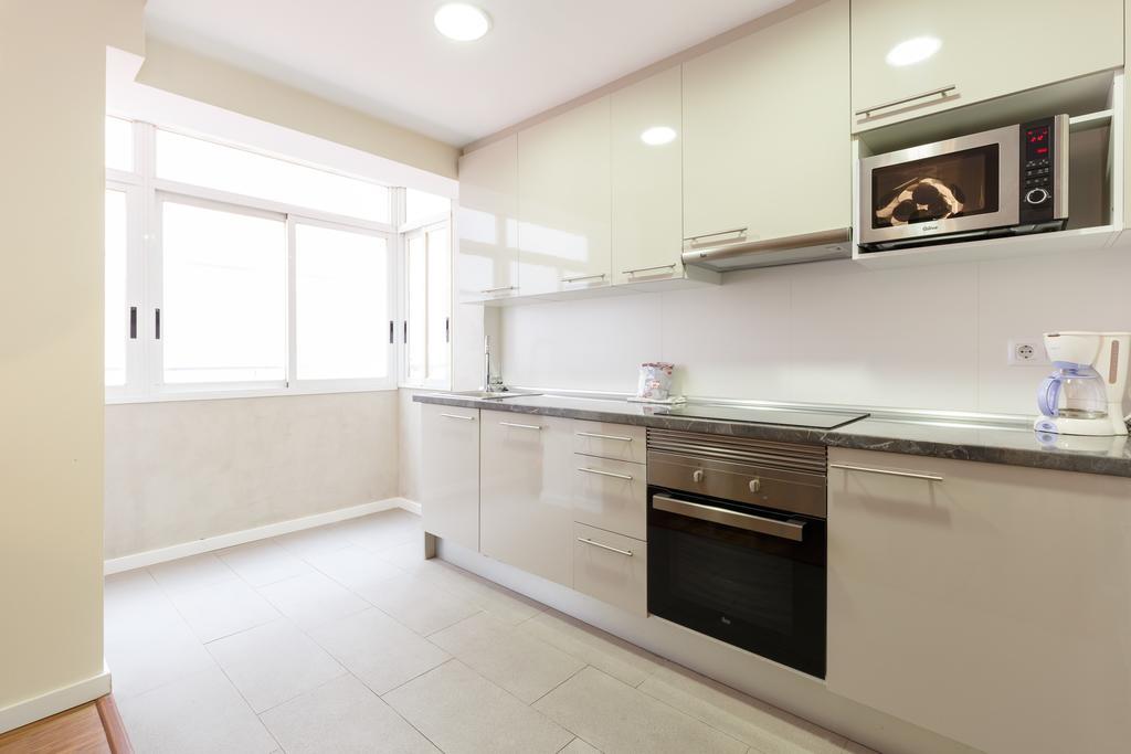 Alcam Futbol Apartment บาร์เซโลนา ภายนอก รูปภาพ