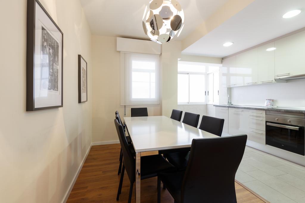 Alcam Futbol Apartment บาร์เซโลนา ภายนอก รูปภาพ