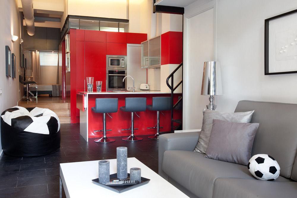 Alcam Futbol Apartment บาร์เซโลนา ภายนอก รูปภาพ