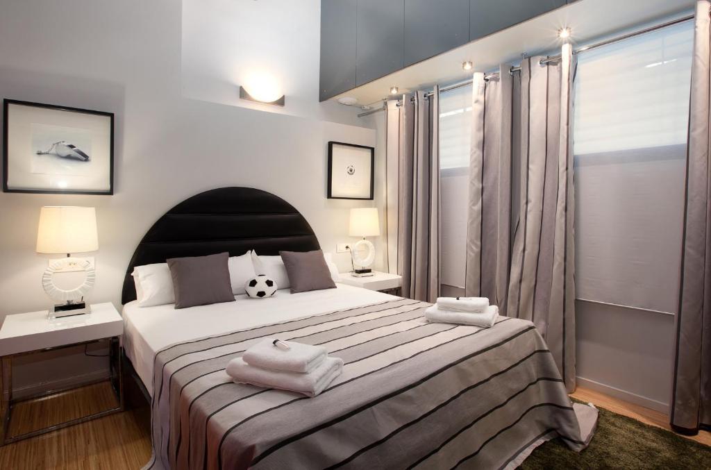 Alcam Futbol Apartment บาร์เซโลนา ภายนอก รูปภาพ